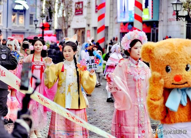 百年老街大巡游 太精彩了