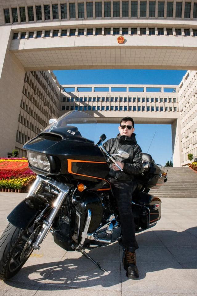 45天2万公里穿越18个国家 内蒙古一男子骑行归乡