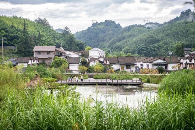 活力中国调研行丨矿山“焕新”后，成了游客眼里的“香饽饽”