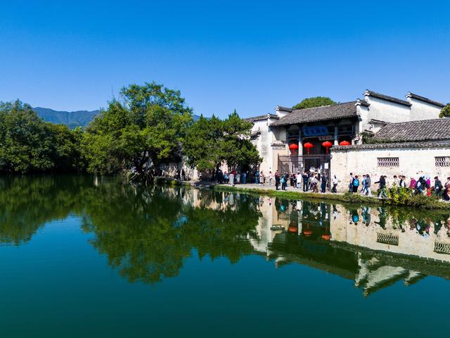 牛形古村卧皖南：在宏村水系里解码明朝人的黑科技