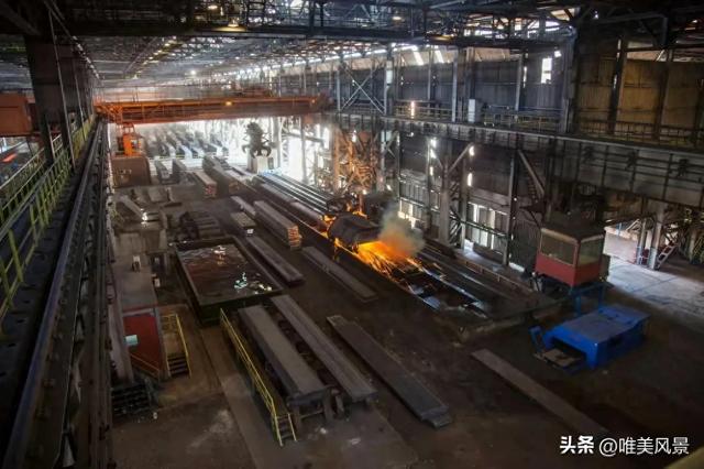 全面反华？卡尼正式通知中国：加征25％关税，中企必须卷铺盖走人