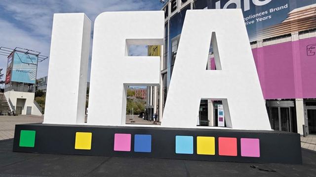 科沃斯携多品类机器人亮相IFA 2025 地宝X11成焦点