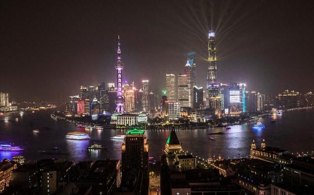 中国夜景超美的七座城市，趁年轻一定要去看看，你最喜欢哪一个