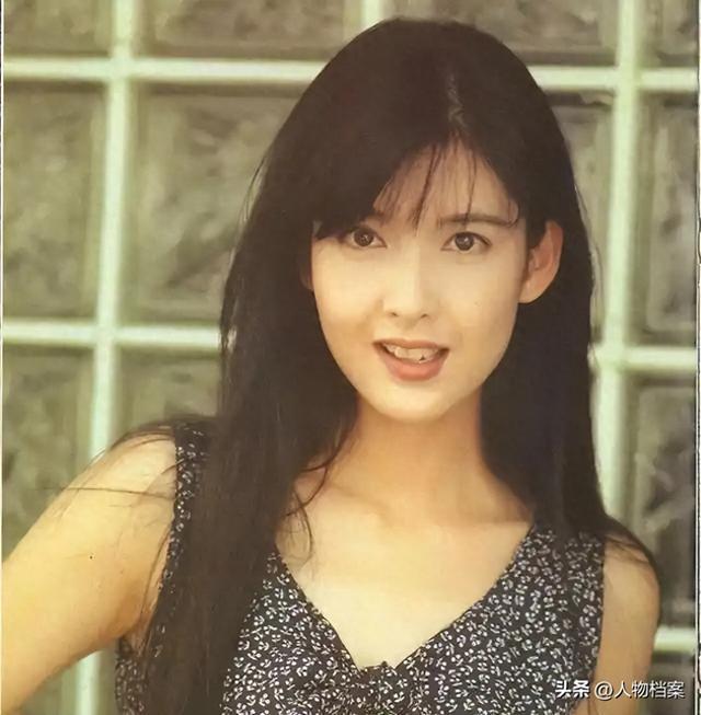被戴8次绿帽子，3次被捉奸在床，这就是我们“玉女”守卫的爱情