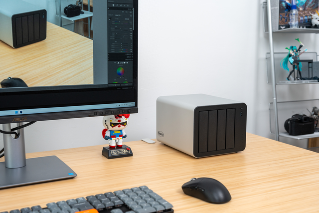 终于摆脱文件烦恼！铁威马 F4-425 Plus：搞定小型工作室文件难题