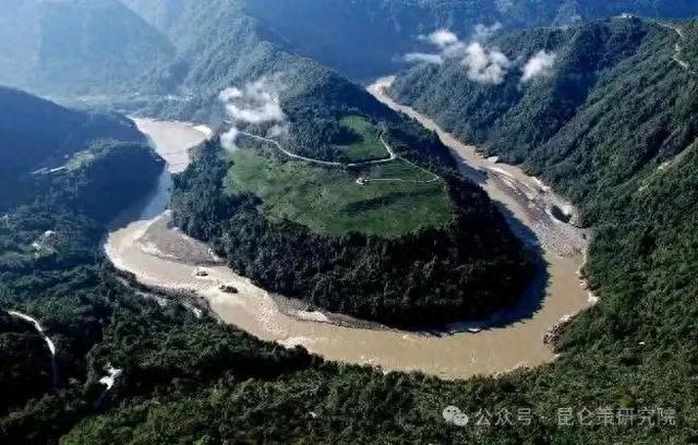 申 鹏：雅鲁藏布江下游水电工程针对谁了？