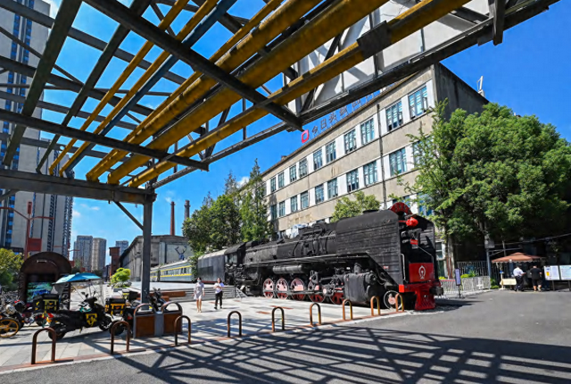 《何以东郊》⑯│拆解东郊：轨道