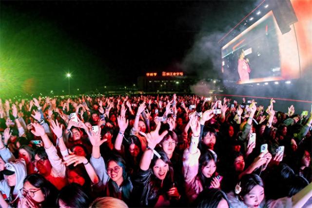 CUT-CUT音乐节安吉站收官 三重文旅福利圈粉两万乐迷​