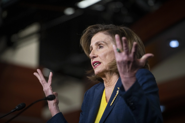 投资收益率吊打巴菲特，“国会山股神	”佩洛西有多狂