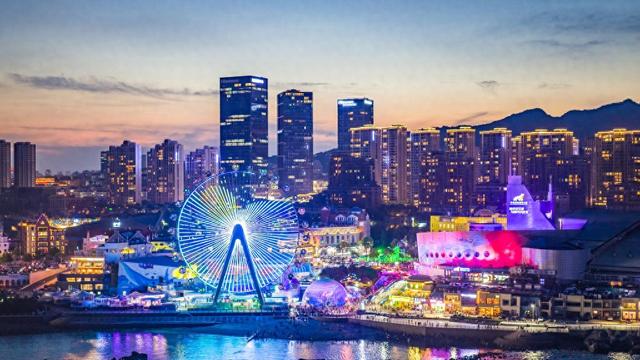 青岛8月文旅大餐上线：帆船竞技、星光演艺、海鲜盛宴等你打卡