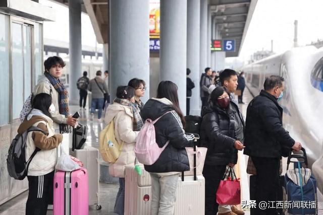 免票！特价！凭火车票可享多景区优惠，活动截止到1月31日