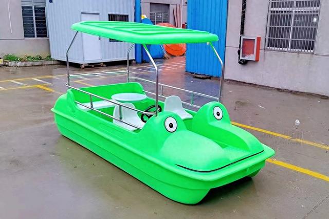 公园游船选购指南：脚踏船、电动船、观光船怎么选