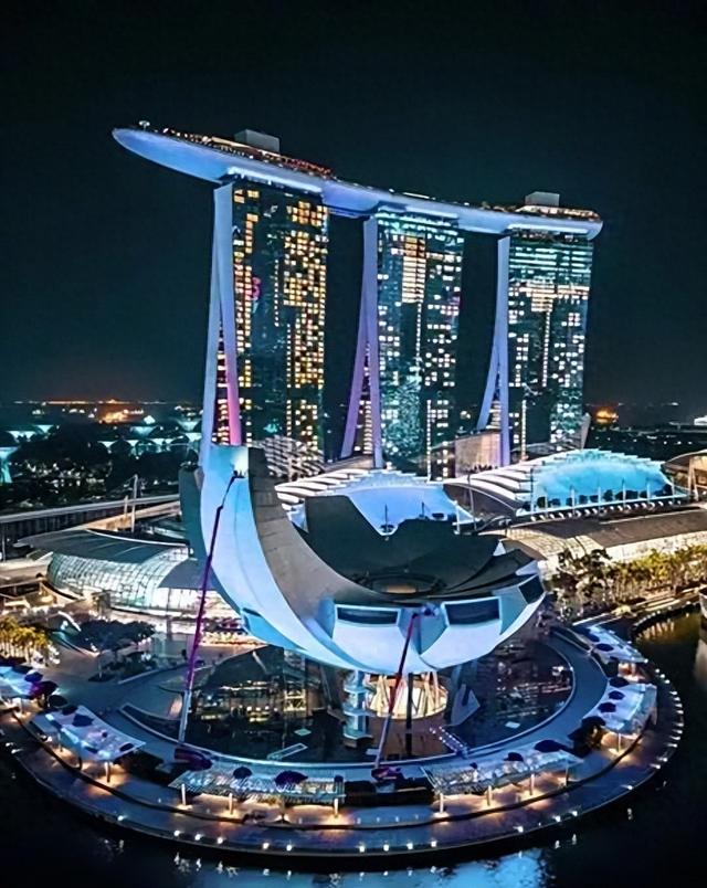 新加坡需要签证吗？免签新政解析！2025年最新入境攻略+避坑指南