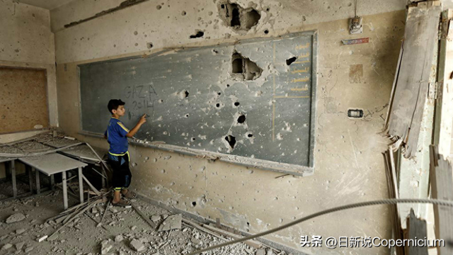 加沙停火后，巴勒斯坦女孩热泪盈眶：耽误两年多，终于能上学了！