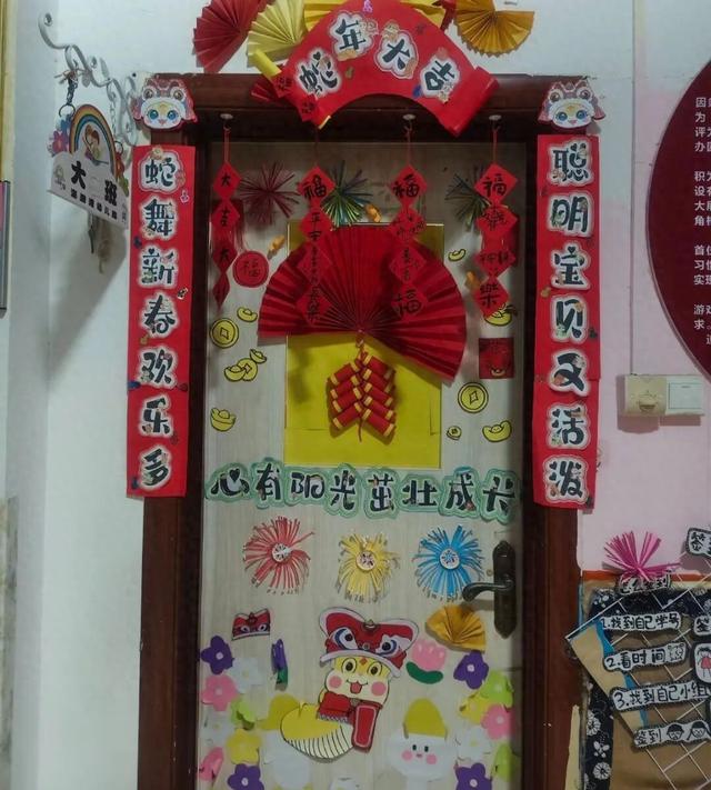 江西一幼儿园园长驾车载多名幼儿落水，致8人死亡，知情人称女园长做事很认真，驾车技术也好；园长丈夫配合调查中