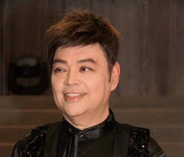 73岁张伟文近况曝光,卧病在床瘦成皮包骨，独住养老院亲人未出面