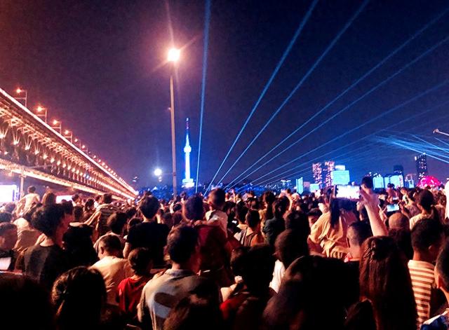 为什么武汉长江大桥的游人众多，南京长江大桥的游人比较少呢？