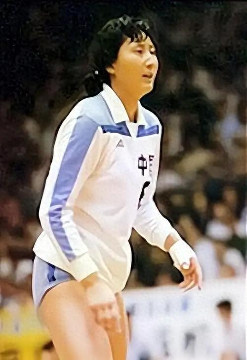 郎平做梦也没想到，曾获五连冠女排队长杨锡兰，如今在瑞士当保安