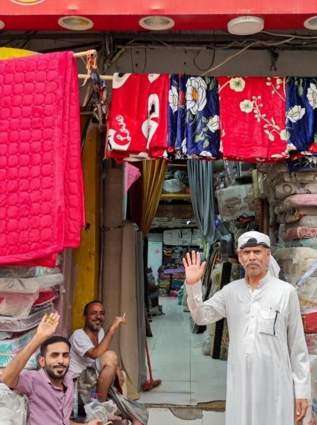 亚丁行记：山海之间的坚韧与希望