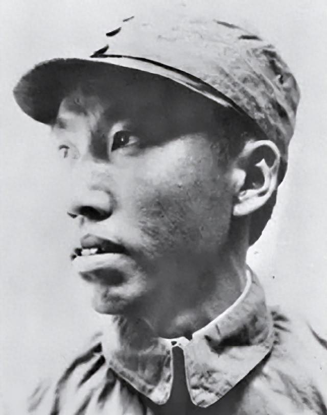 左权女儿考哈军工，政审却不过关，陈赓看后：你多填了个社会关系