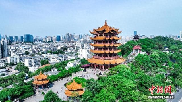 武汉历史街区焕新“再生” 成“城市漫游”热门地