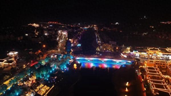 张家界连续两年入选“活力之城案例” 武陵源索溪河畔夜景燃动烟火气