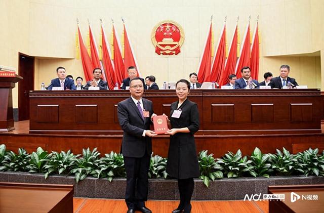 东莞凤岗网站建设制作（韩俊峰当选凤岗镇长曾在东莞妇联任职）