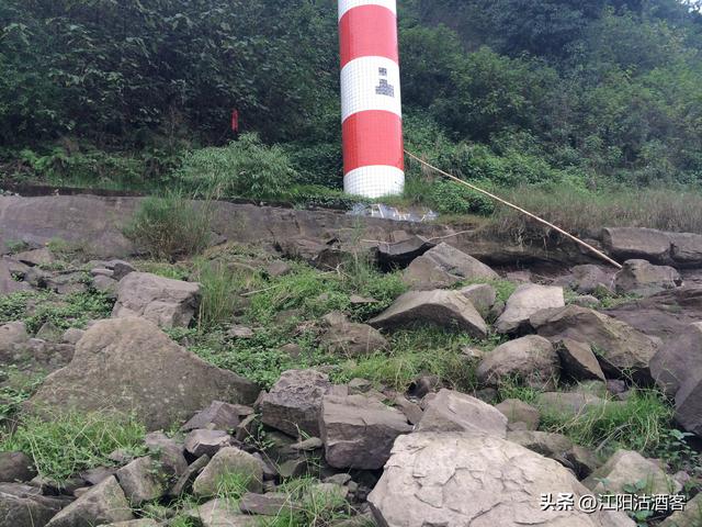 泸州月亮岩：荒榛藏往昔，谁为江阳写江湖？