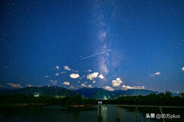 梦幻星空景致