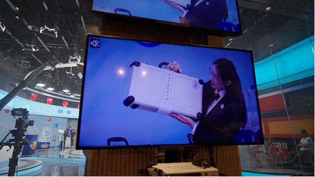 【走近双色球】湖北福彩青创团赴京走近双色球，零距离见证开奖瞬间