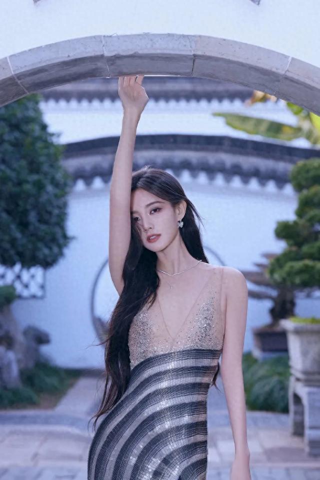 李一桐，又清纯又欲