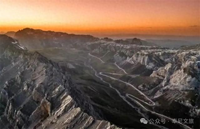 江迭公路：一场穿越山水与人文的梦幻之旅