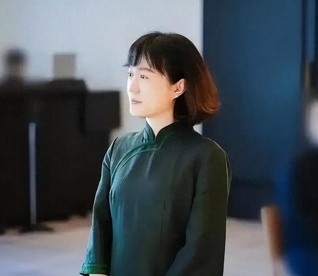 杨振宁离世不到1个月，看翁帆正在做的，原来她不是我们想的那样