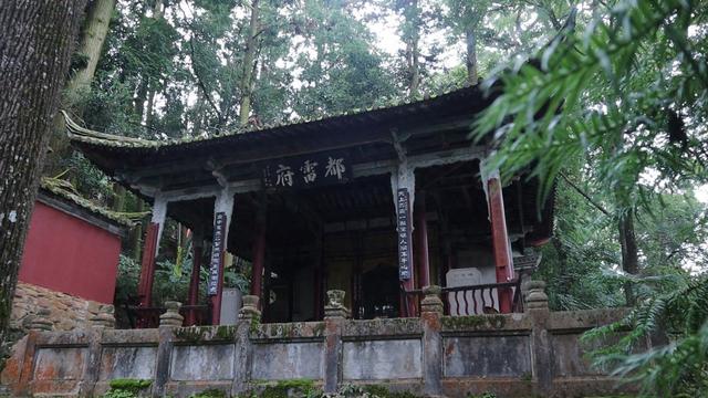 昆明动车直达，云南宋代古寺，隐于山林，精美石雕，独一无二