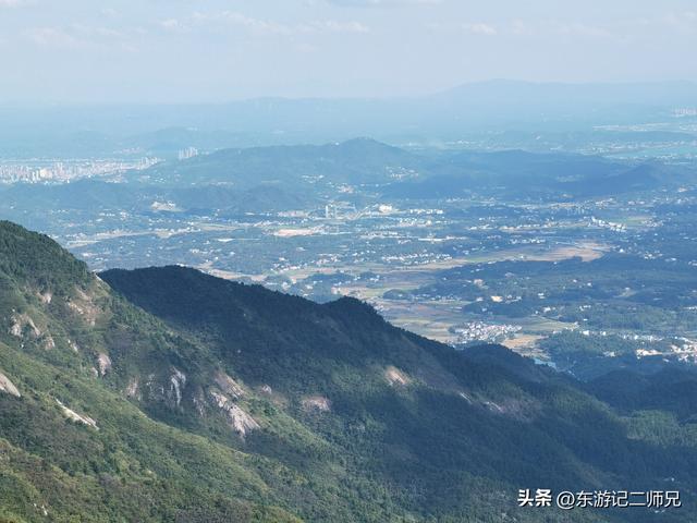 南岳衡山抬山夫，你知道一个月到底能挣多少钱吗？