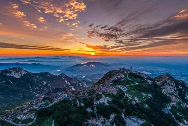 泰山景区连续7个月搜索热度排名全国第一！7月环比增幅超50%