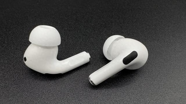 iOS 26测试版代码预示AirPods可能很快就会支持实时翻译