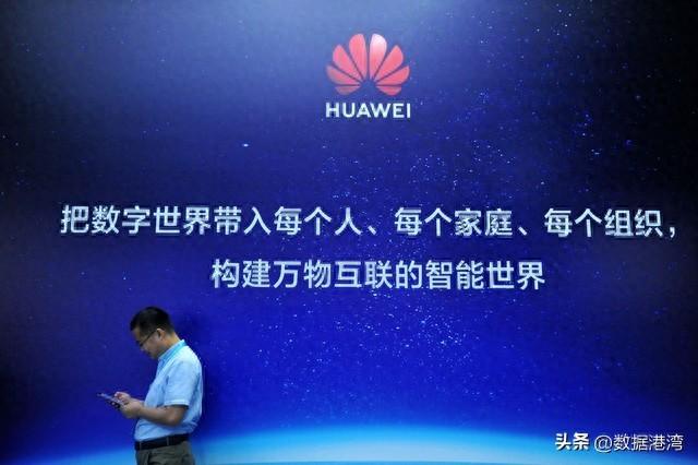 2025年二季度中国手机市场：华为重回榜首 相关A股公司解析