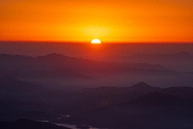 何愁动笔无诗笺