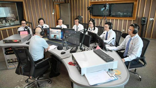 东莞移动做客阳光热线：郑重承诺“民有所呼，我必有应”