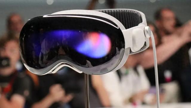 3500美元的苹果Vision Pro，真要走向“末路”了吗？