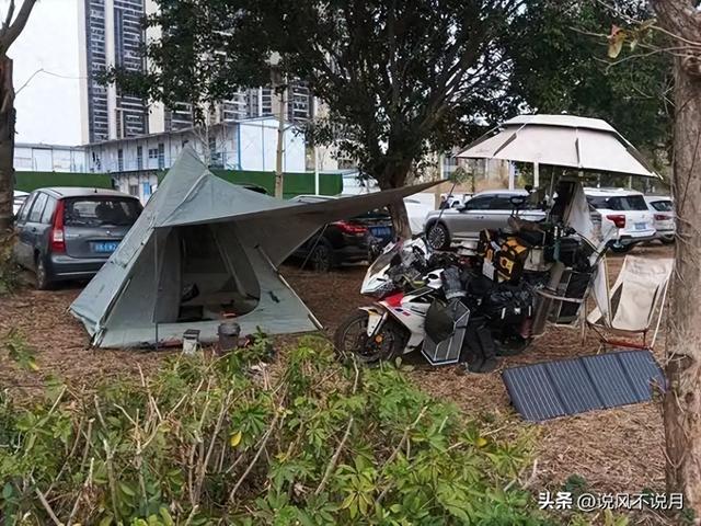 5年倒闭10家热门景区，年轻人住帐篷，天价酒店为啥割不动了？
