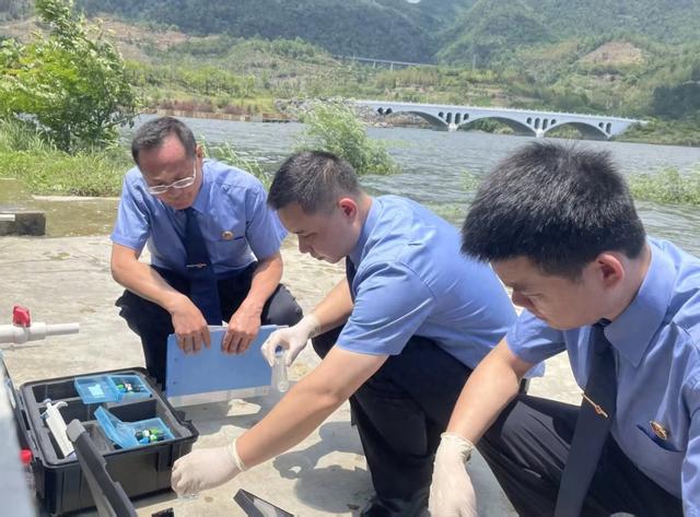 世遗山水 检心守护——荔波检察倾力守护“地球绿宝石”