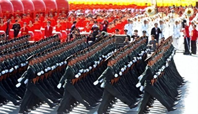 越南又和中国杠上了？中国前脚定下9月3阅兵，越南后脚就定9月2！