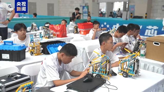 全国青少年通信科技创新大赛全国总决赛在大连举行