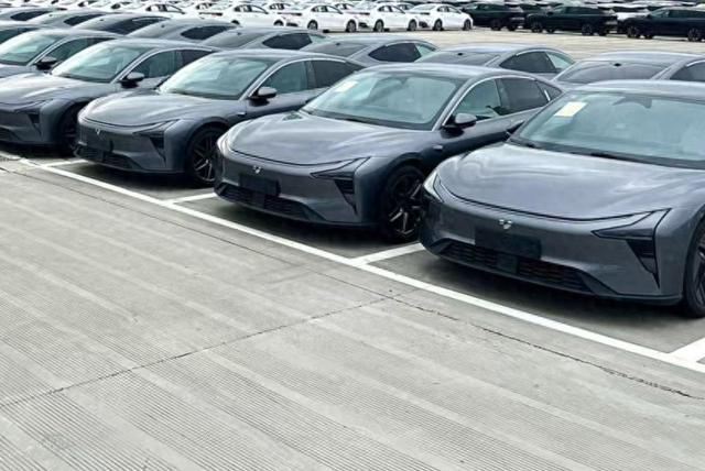 威马与极越迎来转机，“停摆”车企是否有望复活？