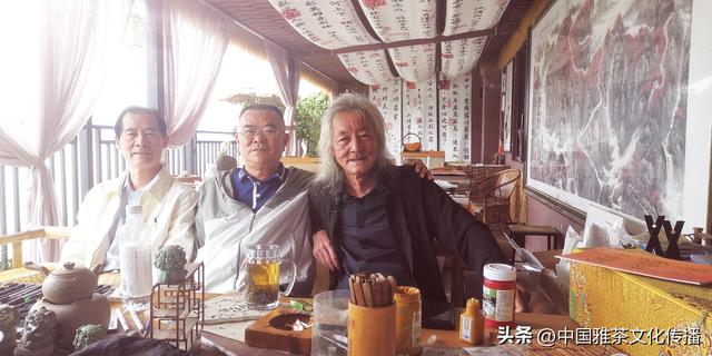 嘉州茶聚，韵逸时光