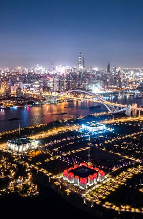 日落后出发，上海夜生活上新