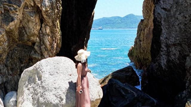 深圳版“圣象天门”海蚀奇观！东涌穿鼻岩免费开放啦