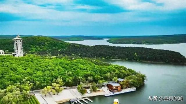 长春城市绿肺！我在净月潭洗了场22度森林浴，还乘了夜光星空缆车